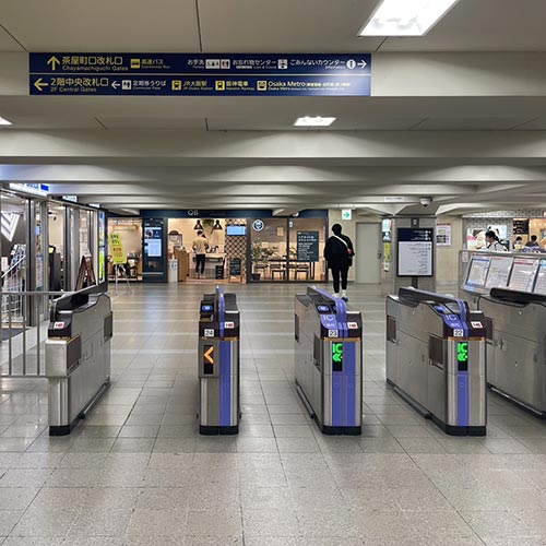 阪急梅田駅からSR鍼灸大阪への道順